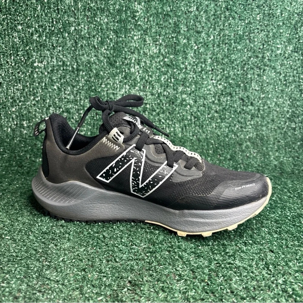 New Balance Nitrel Trail 4 Running Shoes Black All Terrain Women's Size 7 D Wide